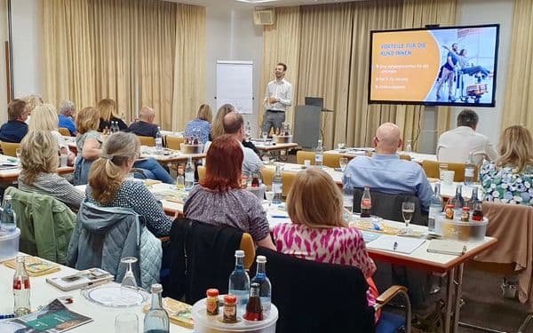 Austausch, Anregungen und Abendprogramm: HOLIDAY LAND im Mai mit drei Regionaltagungen