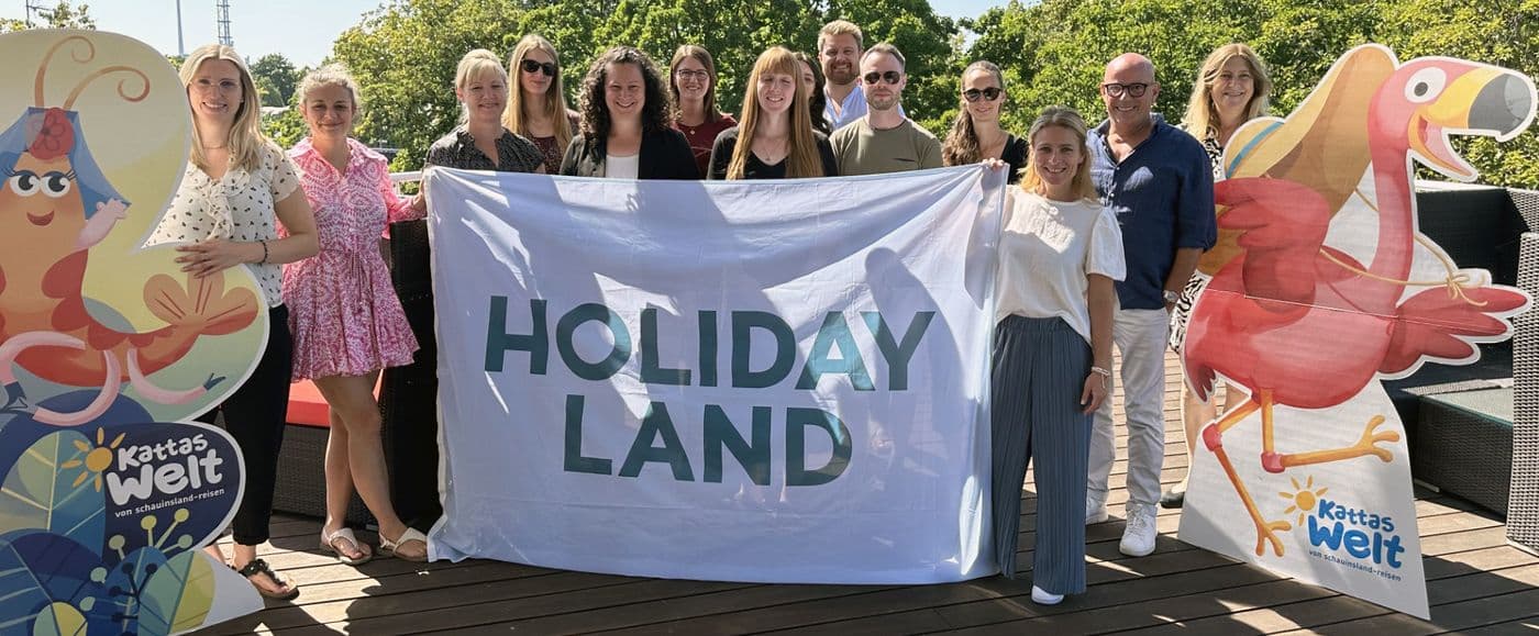 HOLIDAY LAND Gruppenbild junge Führungskräfte
